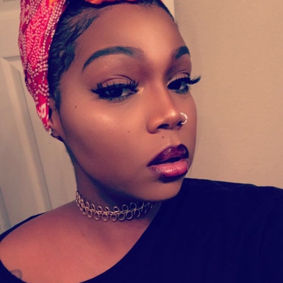 lipsticknleggs